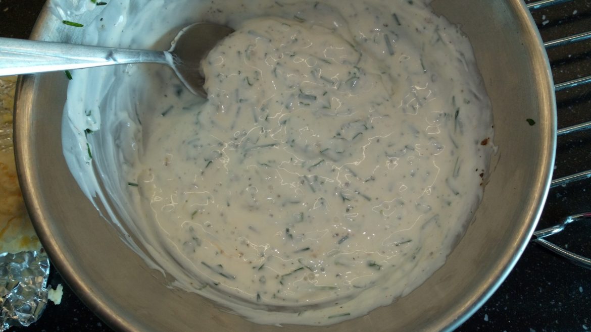 Yoghurt-Kräuter-Dip